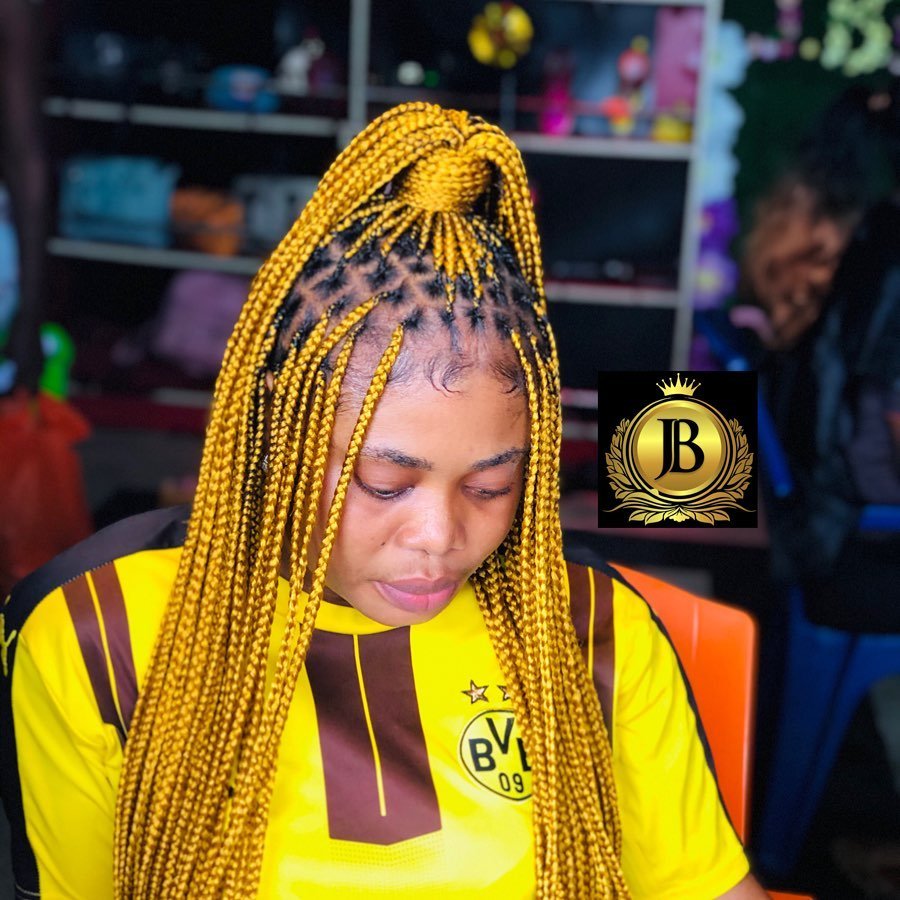 Cornrow or Knotless Rasta, Which Is Trending Now